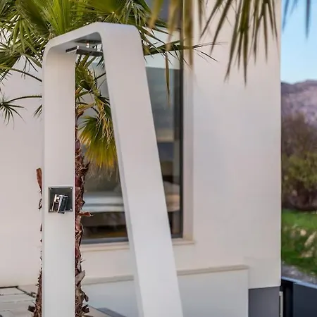 Luxury Miani Villa *