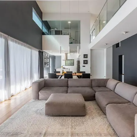 Luxury Miani